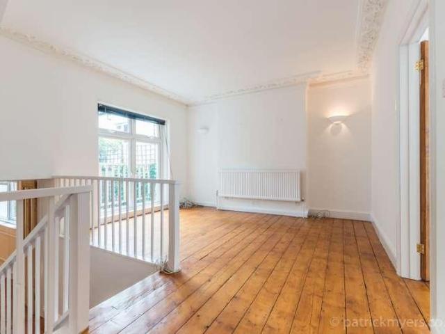 Apartment for rent in Stockwell, Greater London