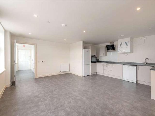 Apartment for rent in North Kensington, Greater London