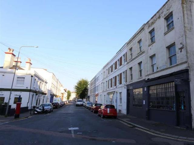 Apartment for rent in Whitehawk, Brighton & Hove