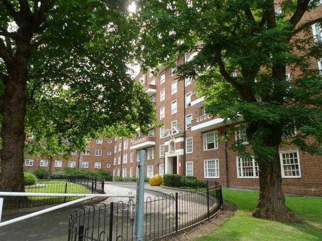 Apartment for rent in Victoria, Greater London