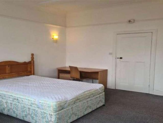 Apartment for rent in Moordown, Bournemouth