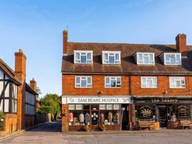 Apartment for rent in Westborough, Surrey
