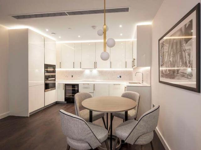 Apartment for rent in Clapham Junction, Greater London