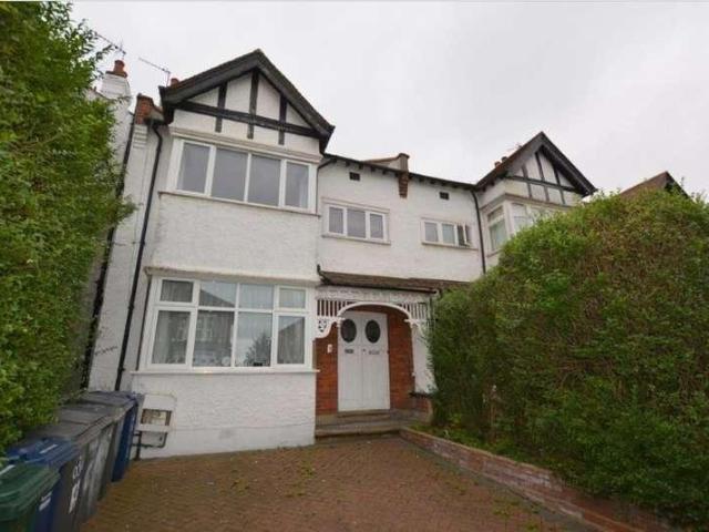 Apartment for rent in Hendon, Greater London