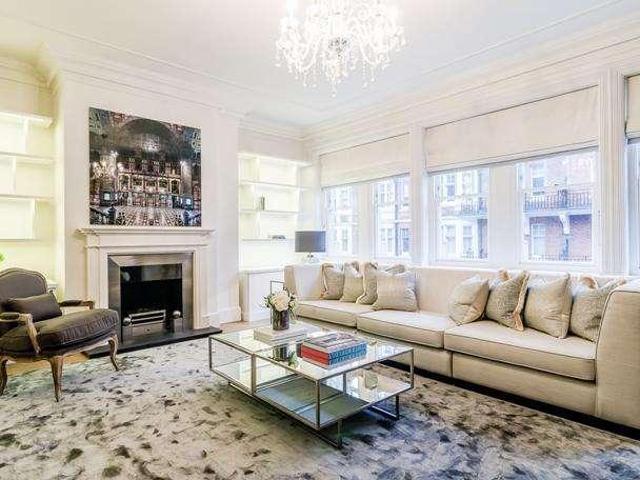 Apartment for rent in Covent Garden, Victoria
