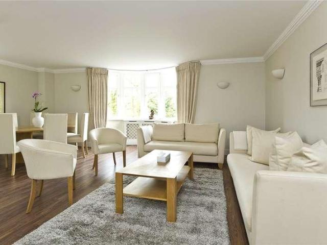 Apartment for rent in Chalk Farm, Greater London