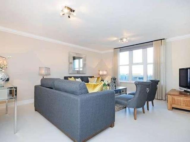 Apartment for rent in St. John's Wood, Greater London