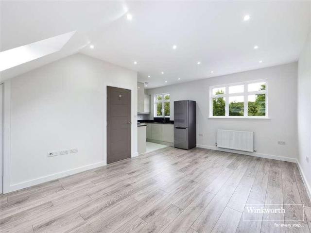 Apartment for rent in Preston, Greater London