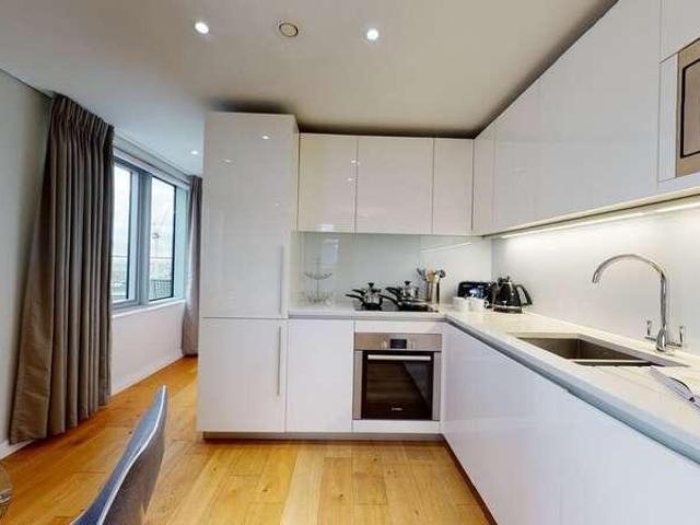 Apartment for rent in Marylebone, Greater London