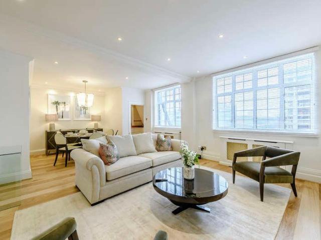 Apartment for rent in St. John's Wood, Greater London