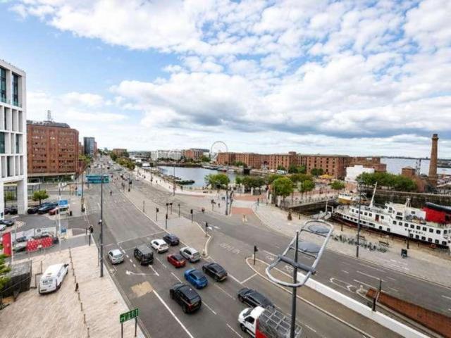 Apartment for rent in Waterfront, Calderstones