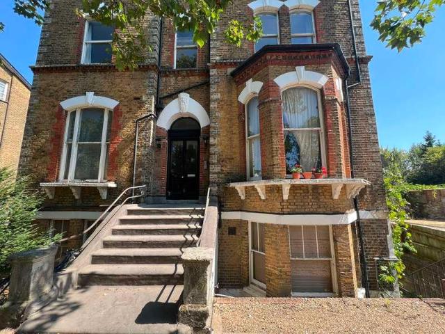 Apartment for rent in London Borough of Croydon, South Norwood