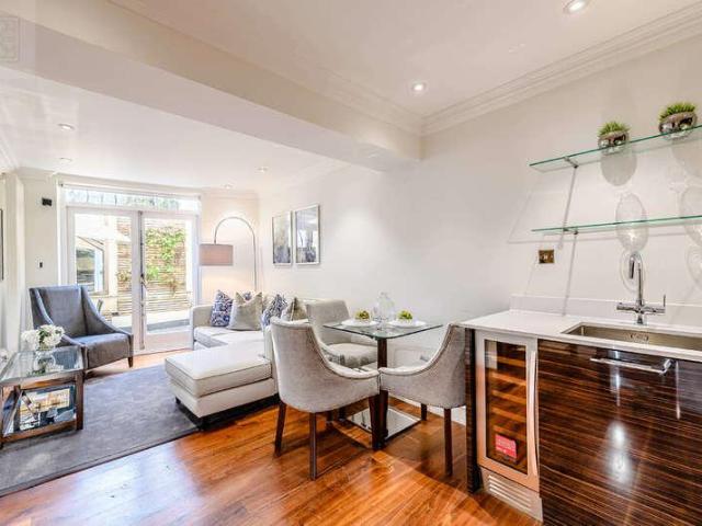 Apartment for rent in Bayswater, Greater London
