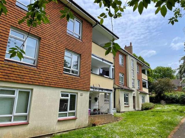 Apartment for rent in Hayes, Greater London