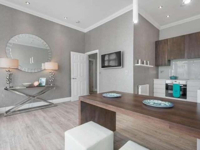 Apartment for rent in Dollis Hill, Greater London