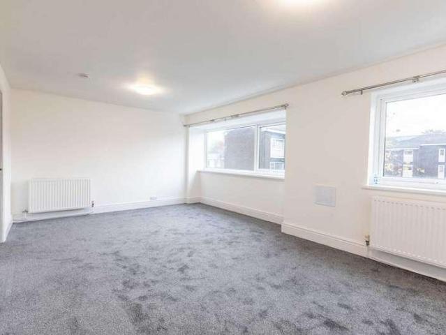 Apartment for rent in Park Lane, Bury