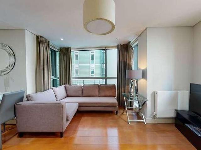 Apartment for rent in Bayswater, Greater London
