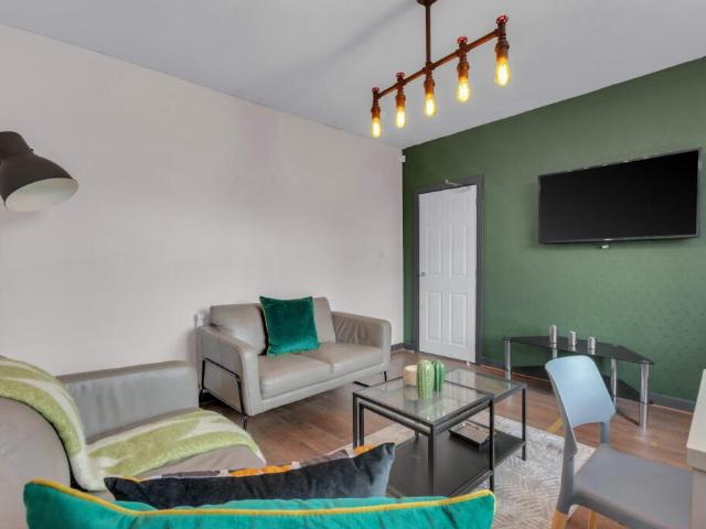 Apartment for rent in Eden Park, Greater London