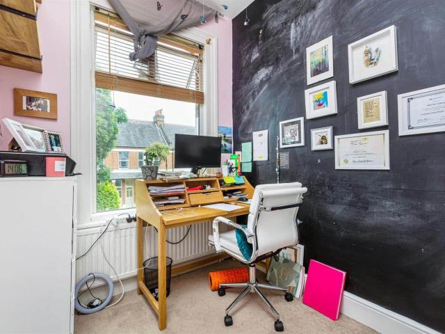House for rent in Mortlake, Greater London