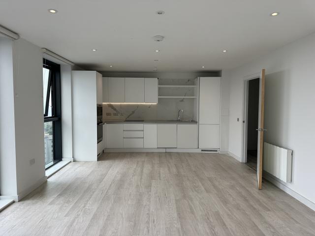 Apartment for rent in Lansdowne, Springbourne