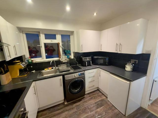 Apartment for rent in The Hyde, Greater London