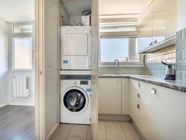 Apartment for rent in Kennington Cross, Greater London
