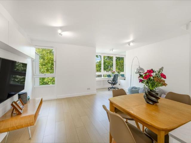 Apartment for rent in Paddington, Greater London