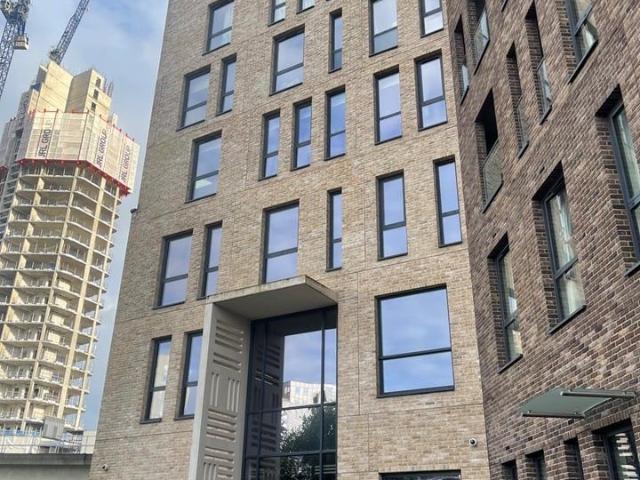 Apartment for rent in Poplar Grove, Greater London