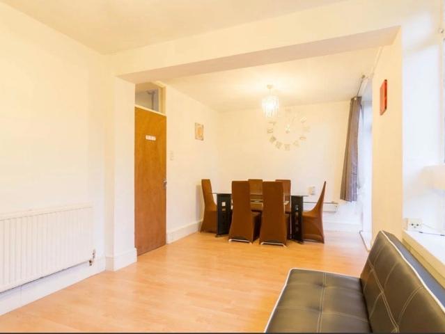 Apartment for rent in Whitechapel, Greater London