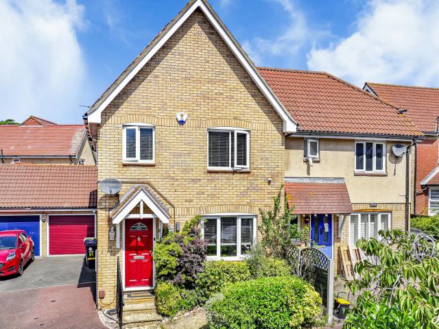 Farm for sale in Sutton, Barling