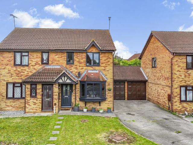 Farm for sale in Alton Barnes, Essex