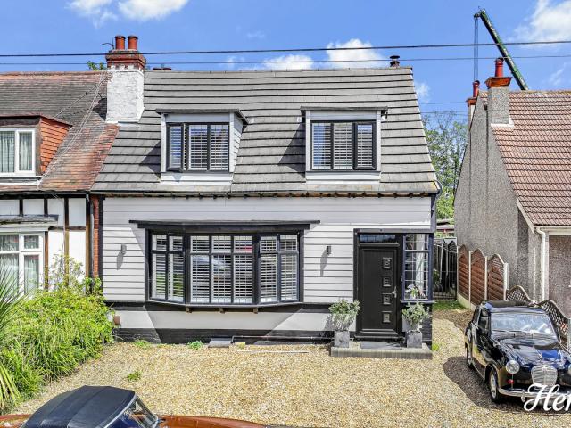 Farm for sale in Alton Barnes, Essex