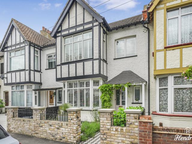 Cottage for sale in Alton Barnes, Essex