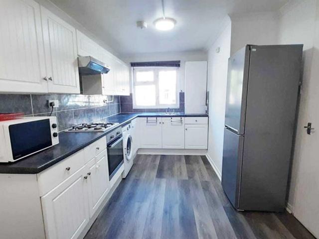 Apartment for rent in Maryland, Greater London