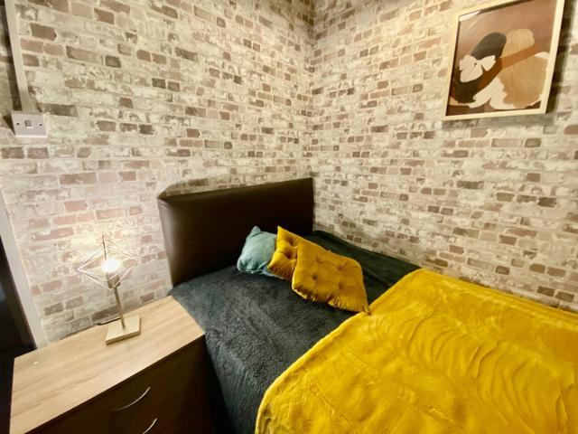 Apartment for rent in Furzedown, Greater London