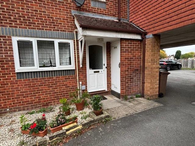 House for rent in Worcester Park, Greater London