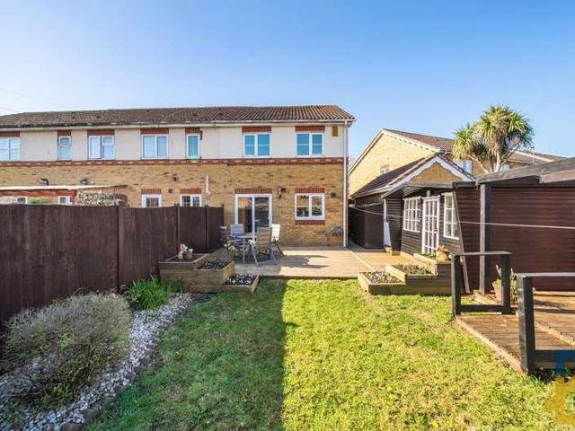House for sale in Barking Riverside, Isle Of Man