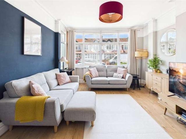 House for sale in London Borough of Croydon, Norbury