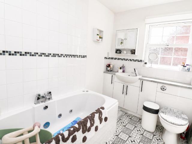 House for sale in Battle, Heathlands