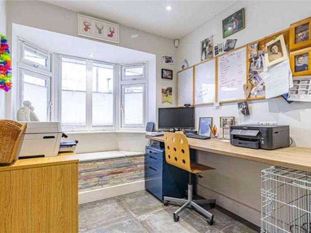 House for sale in Five Acres, Hertfordshire