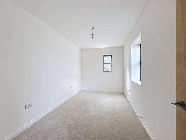 House for sale in Chipping Hill, Essex