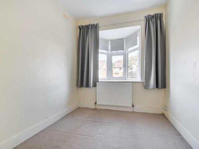 House for sale in Woodside Park, Greater London