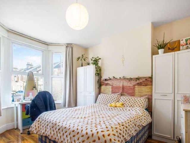 House for sale in Maryland, Greater London