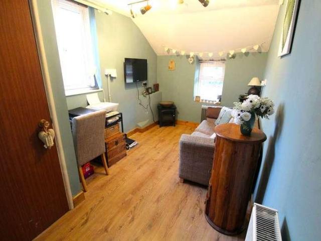 House for sale in Alveston