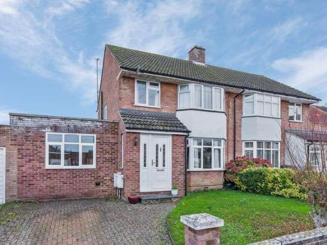 House for sale in Bearton, King's Walden