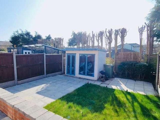 House for sale in St. Helens, Pewfall