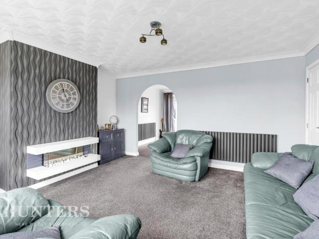 House for sale in Wardle, Burnedge
