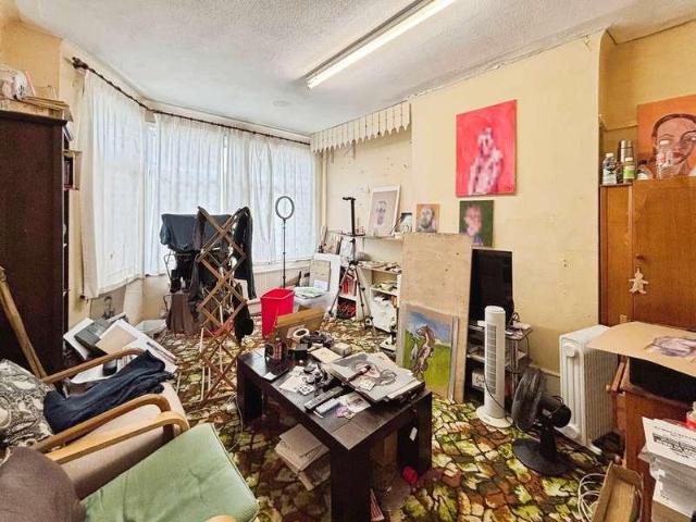 House for sale in Alton Barnes, Essex