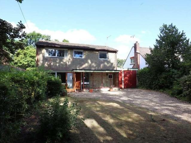 House for sale in Broadstone, Broadstone