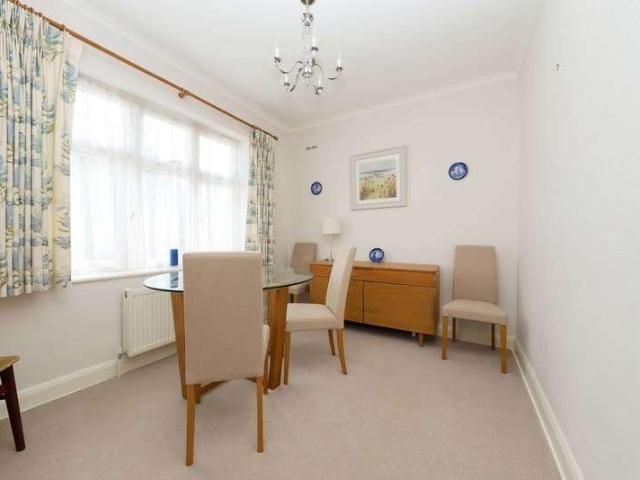 House for sale in Northwood, Northwood